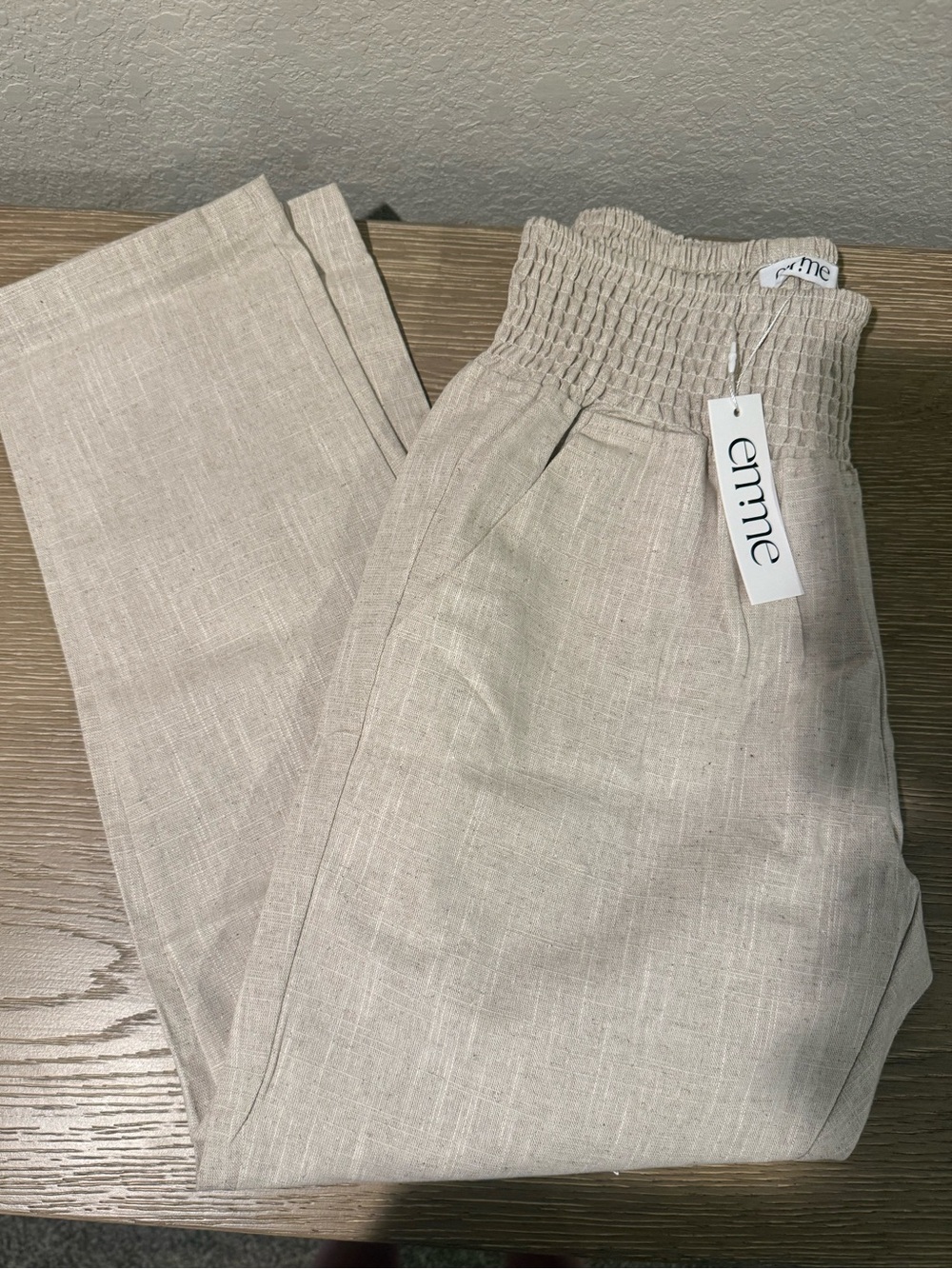 emme - Everyday Transitional Smocked Linen Pant - Natural - M - NWT